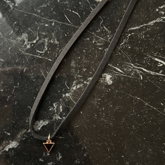 BLAZE CHOKER NECKLACE - Picture 3 of 6